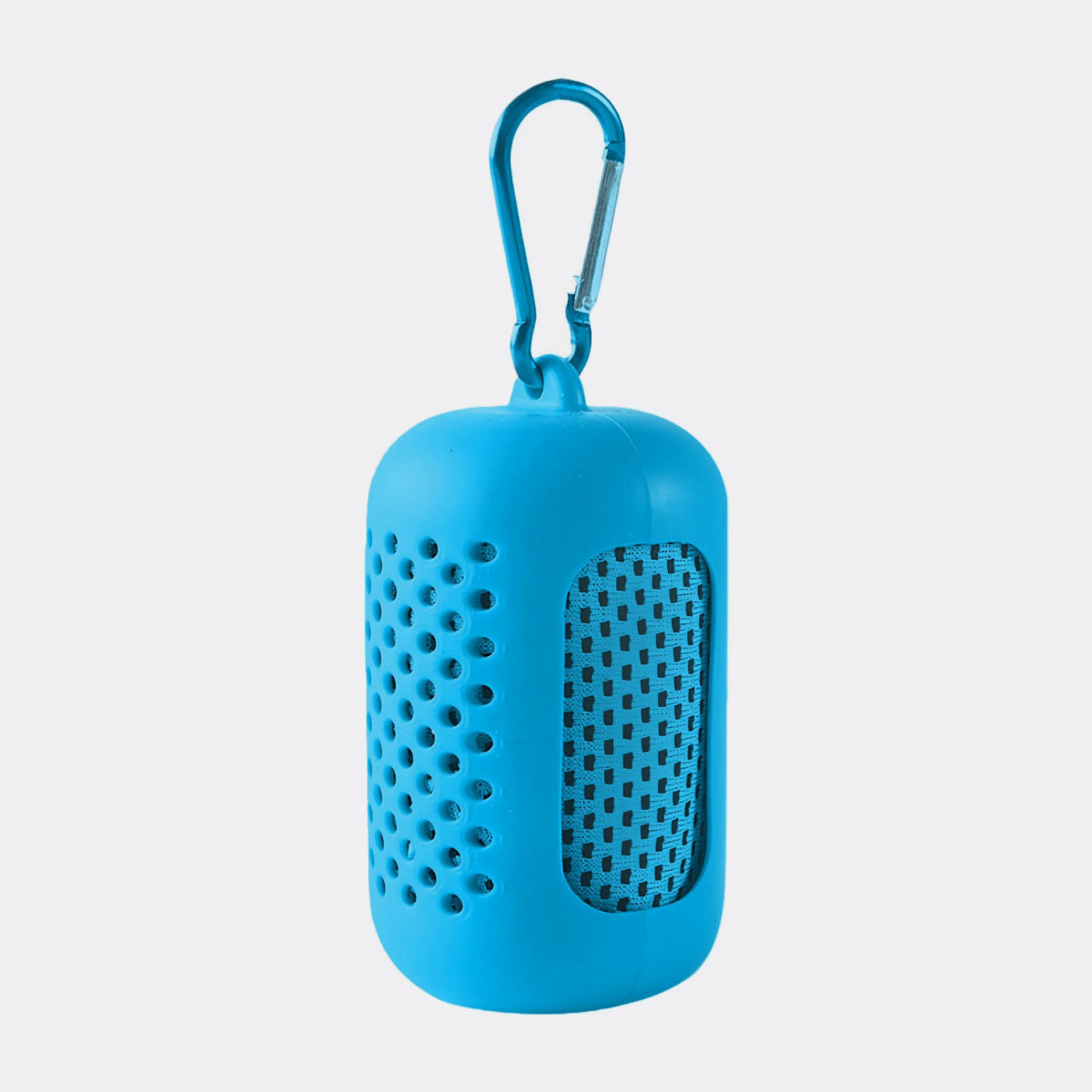 SAETTO Fresco cooling towel in its Aqua silicone case with carabiner